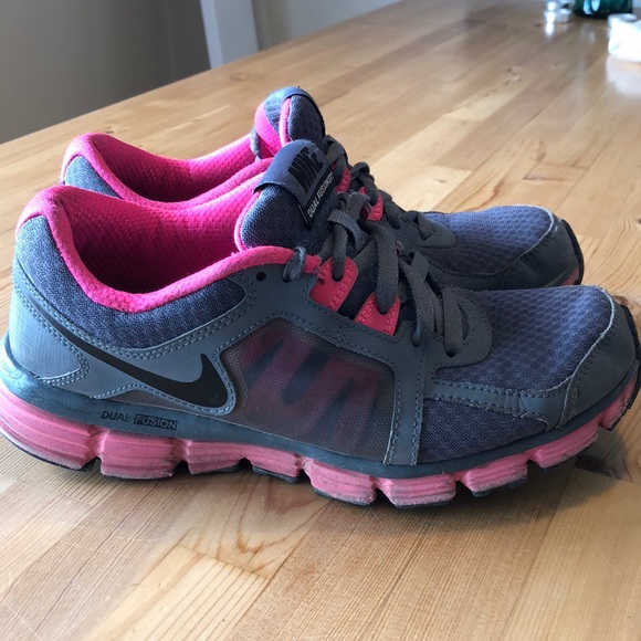 Nike Runners - Picture 3 of 5